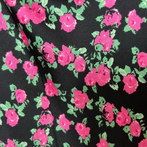 Floral dress with front slit - Picture 4 of 6